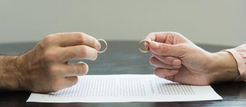 تفسير حلم الطلاق للاقارب المتزوجين